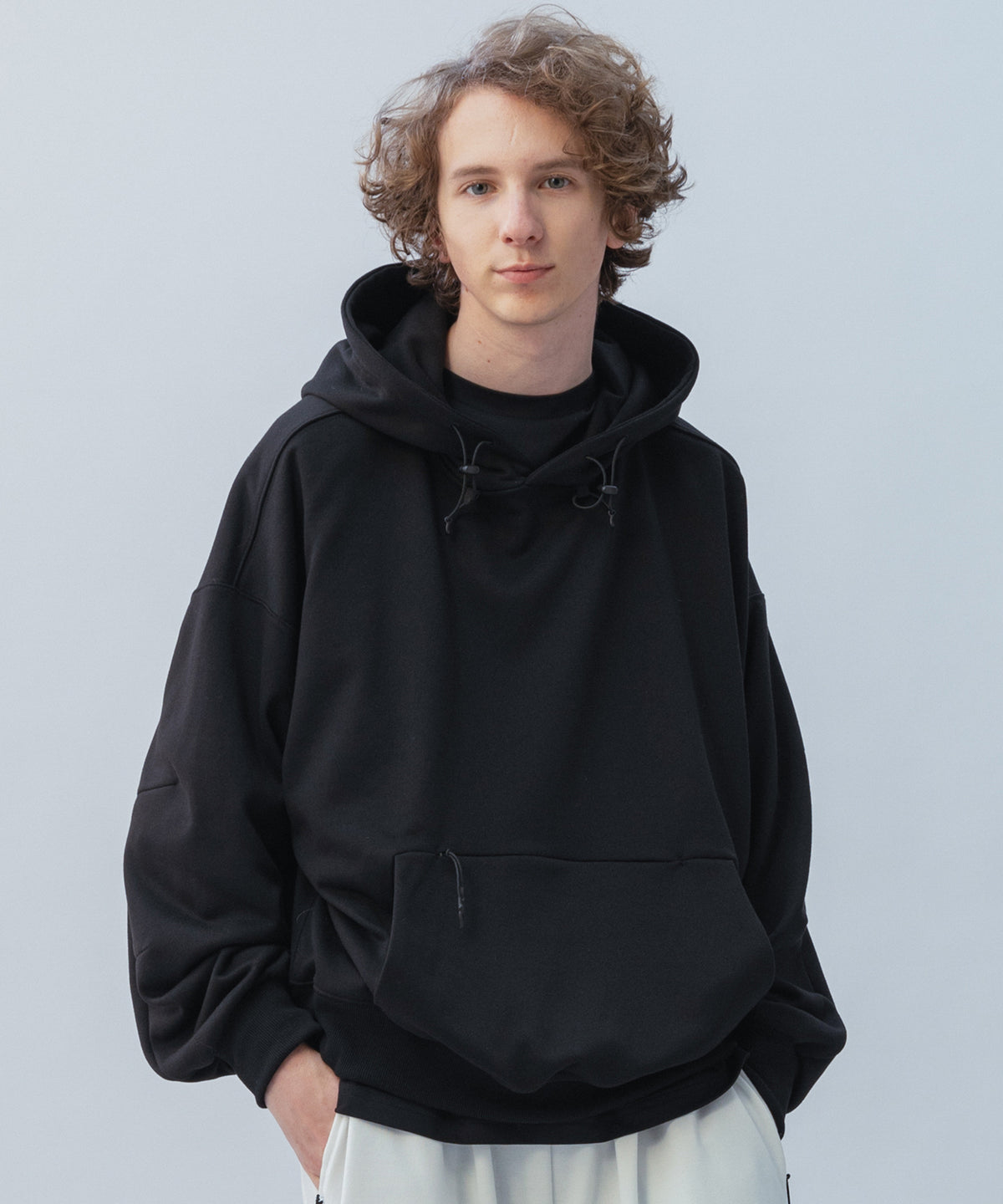 TECH SWEAT HOODIE / テック スウェット フーディー