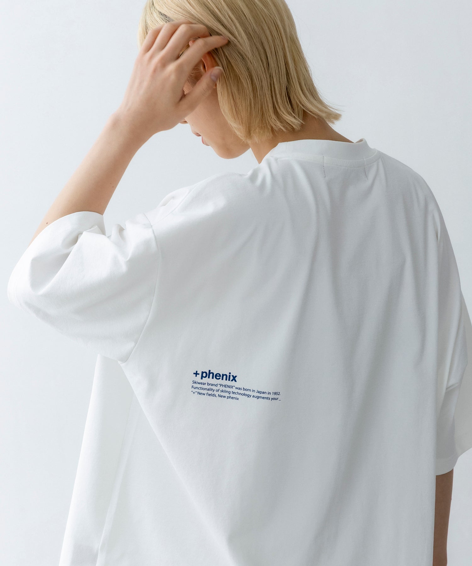 Outlast® TYPOGRAPHY SHORT SLEEVE TEE / タイポグラフィ ショートスリーブTシャツ