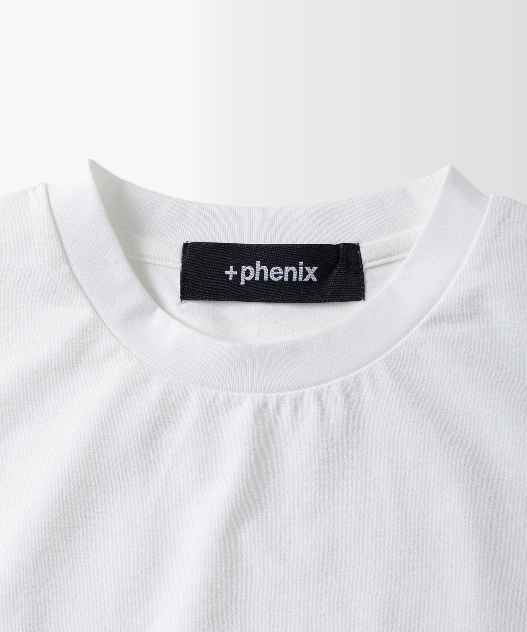 Outlast® TYPOGRAPHY SHORT SLEEVE TEE / タイポグラフィ ショートスリーブTシャツ