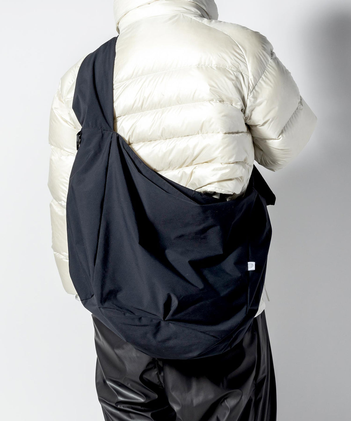 【MENS】フロシキバッグ ≪ブラック・グレー・カーキ・オフブラック・オフホワイト≫ ショルダーバッグ Furoshiki bag / Karu-Stretch Taffeta II / アルクフェニックス