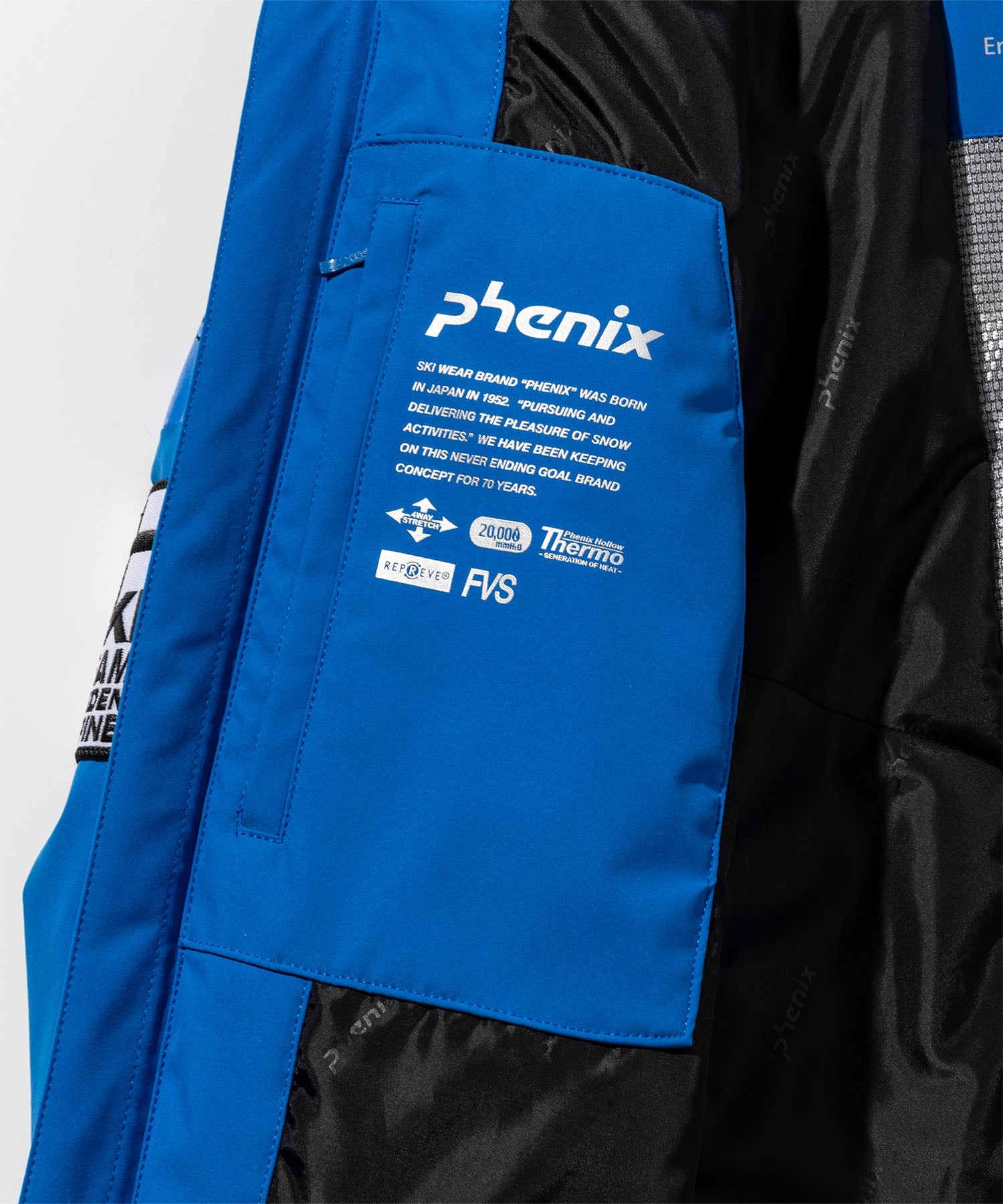 【MENS】Sweden Monotone Logo Ski Jacket / Swedenモノトーンロゴスキージャケット / phenix スキーウェア 26AW / SWEDEN