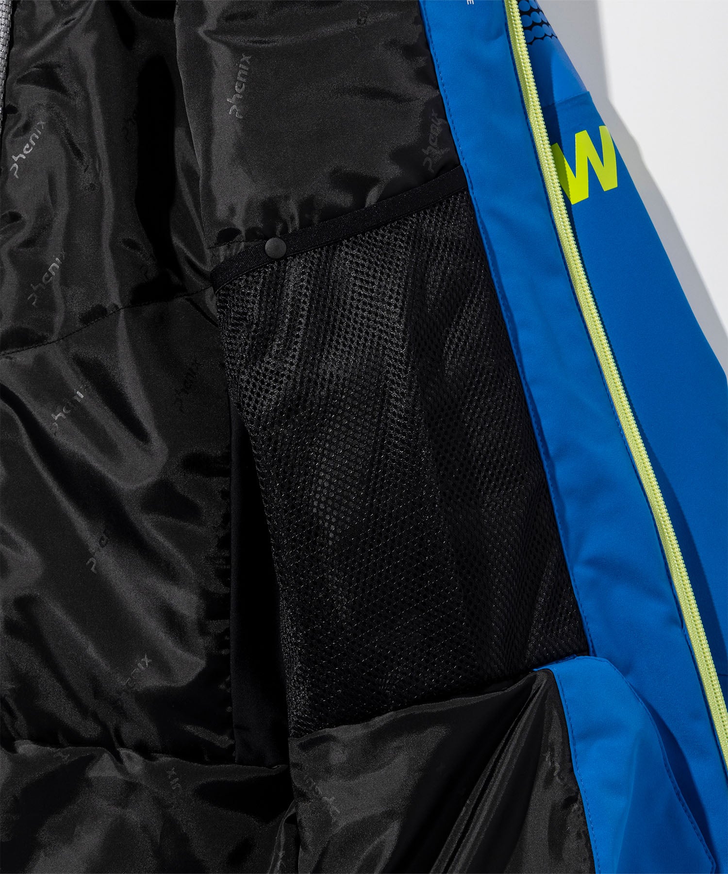 【MENS】Sweden Monotone Logo Ski Jacket / Swedenモノトーンロゴスキージャケット / phenix スキーウェア 26AW / SWEDEN