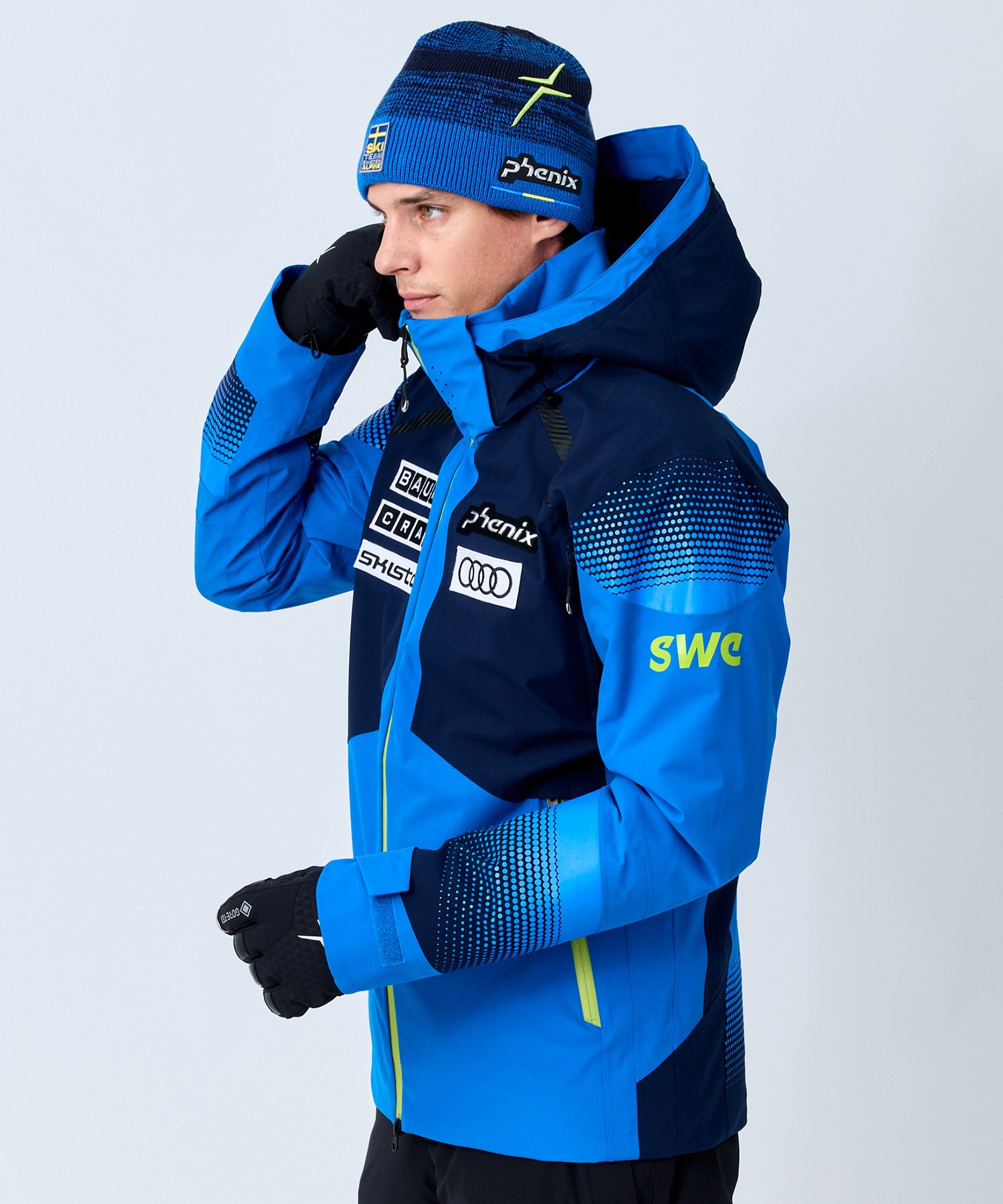 【MENS】Sweden Monotone Logo Ski Jacket / Swedenモノトーンロゴスキージャケット / phenix スキーウェア 26AW / SWEDEN