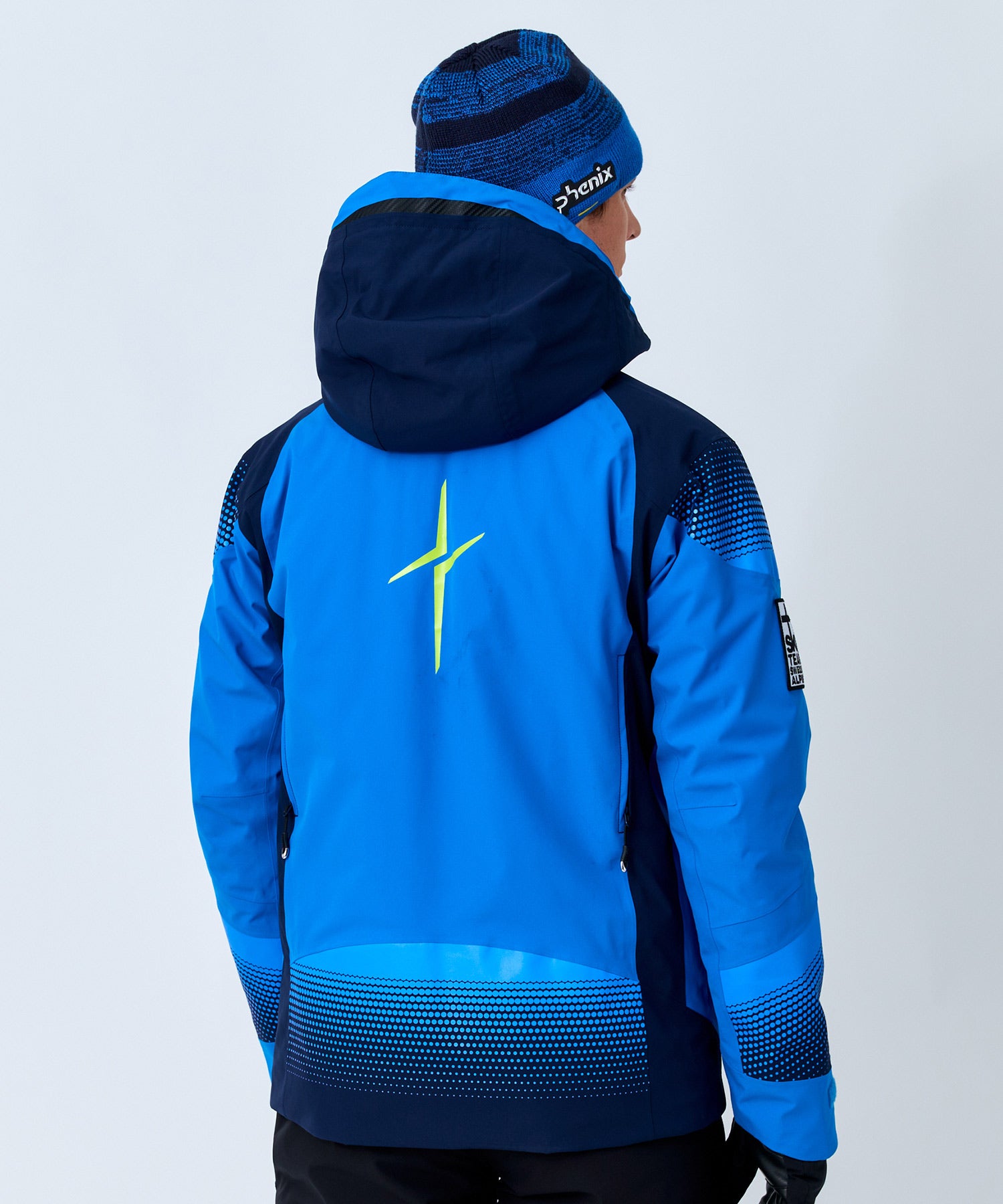 【MENS】Sweden Monotone Logo Ski Jacket / Swedenモノトーンロゴスキージャケット / phenix スキーウェア 26AW / SWEDEN