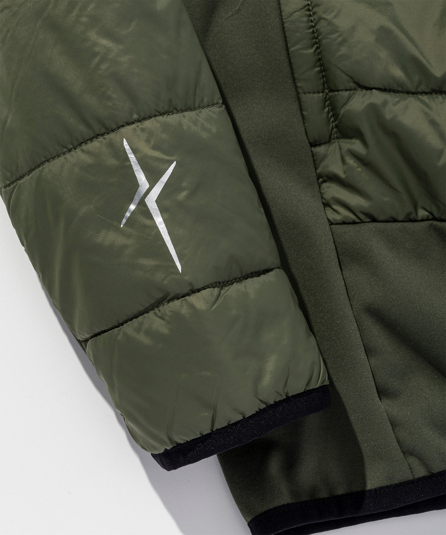 【MENS】Padding Middle Jacket / パディングミドルジャケット / phenix スキーウェア 26AW