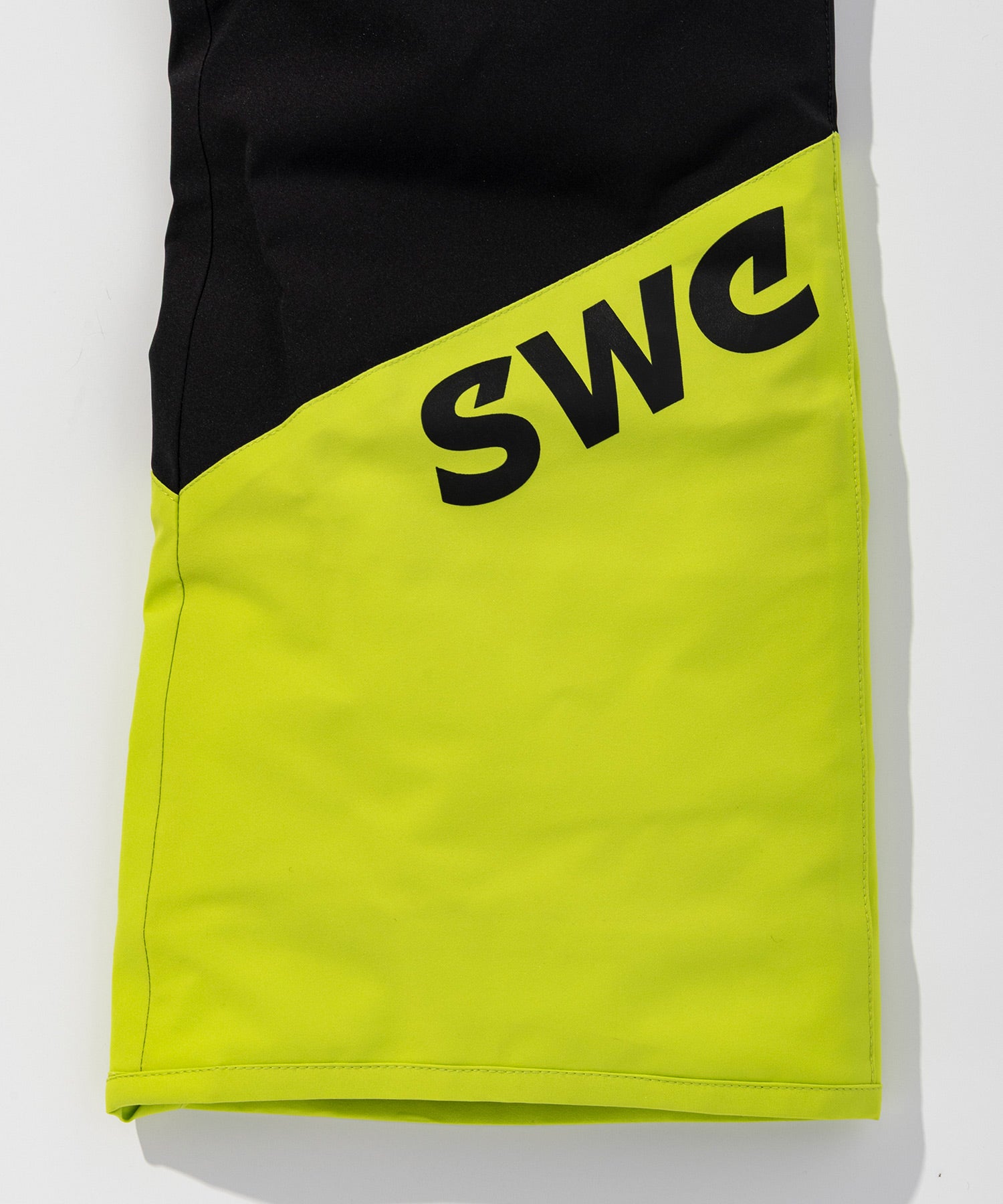 【KIDS/JUNIOR】Sweden Junior Two-Piece / Swedenジュニアツーピース / phenix スキーウェア 26AW / SWEDEN